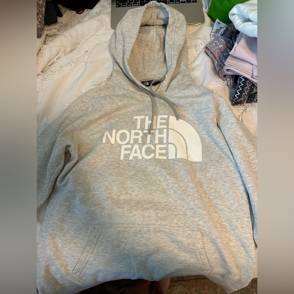 The North Face sweatshirt. Women’s size large. Oatmeal/cream/off-white color.